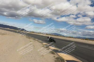 media/Nov-16-2025-Race Pace (Sun) [[8c5fa54630]]/Verified Riders/6-Turn 10 Inside (1145am)/